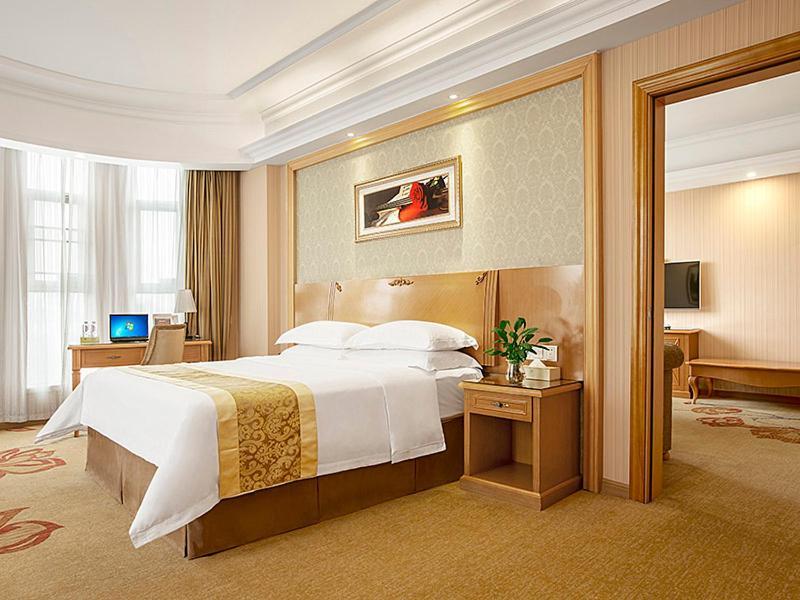 Vienna Hotel Shenzhen View Lake Park Εξωτερικό φωτογραφία